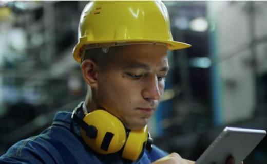 4G/5G、AI智能分析技术在安全帽使用原理